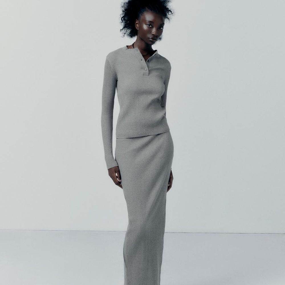 Zara Ribbed Knit Skirt